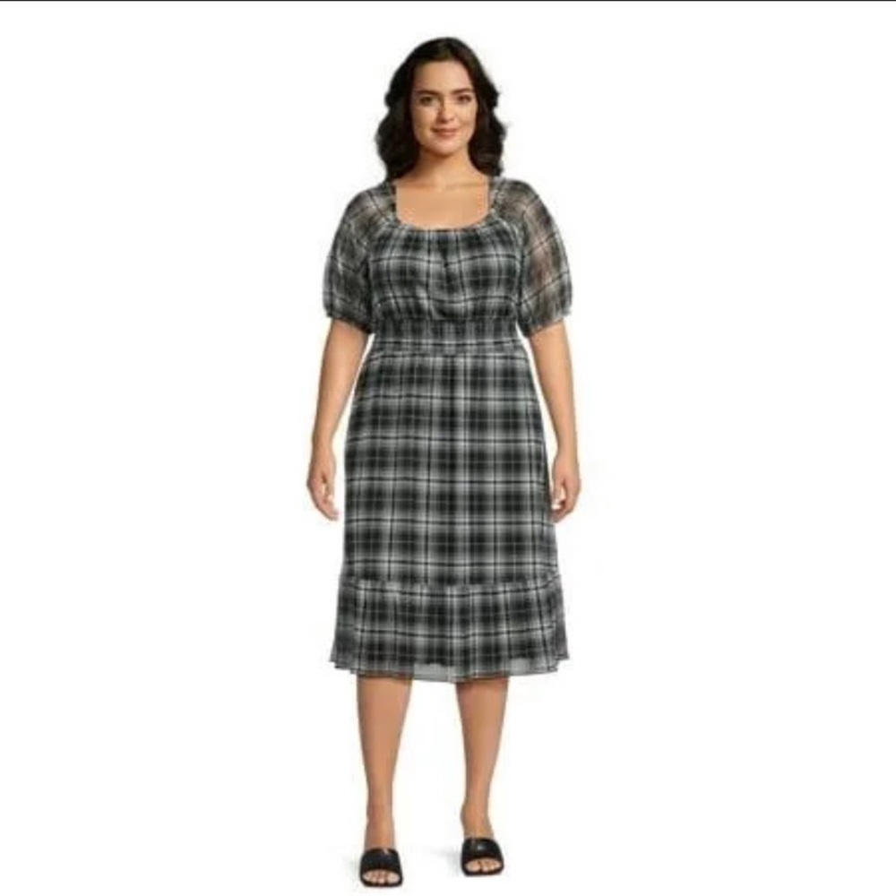 Terra & Sky black/white plaid midi dress w/ stretch waist and sheer sleeves sz2X